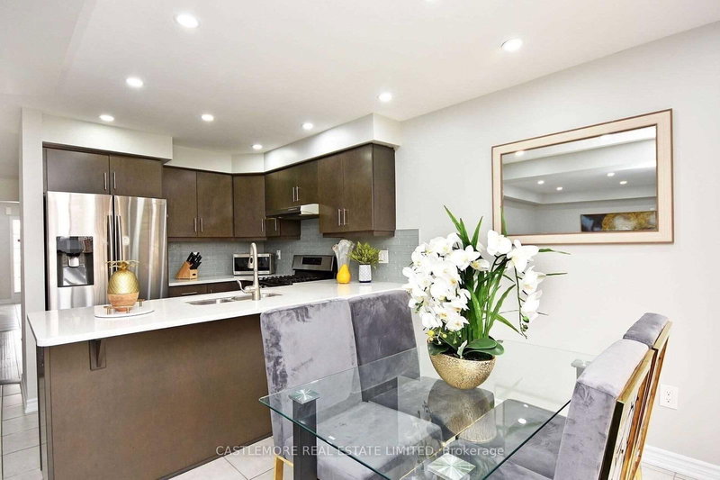 11 Bannister Cres, Brampton, L7A 4H6 | Image 3