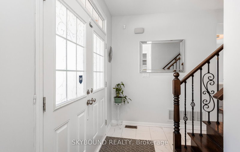 308 Mcdougall Cross, Milton, L9T 0N6 | Image 3