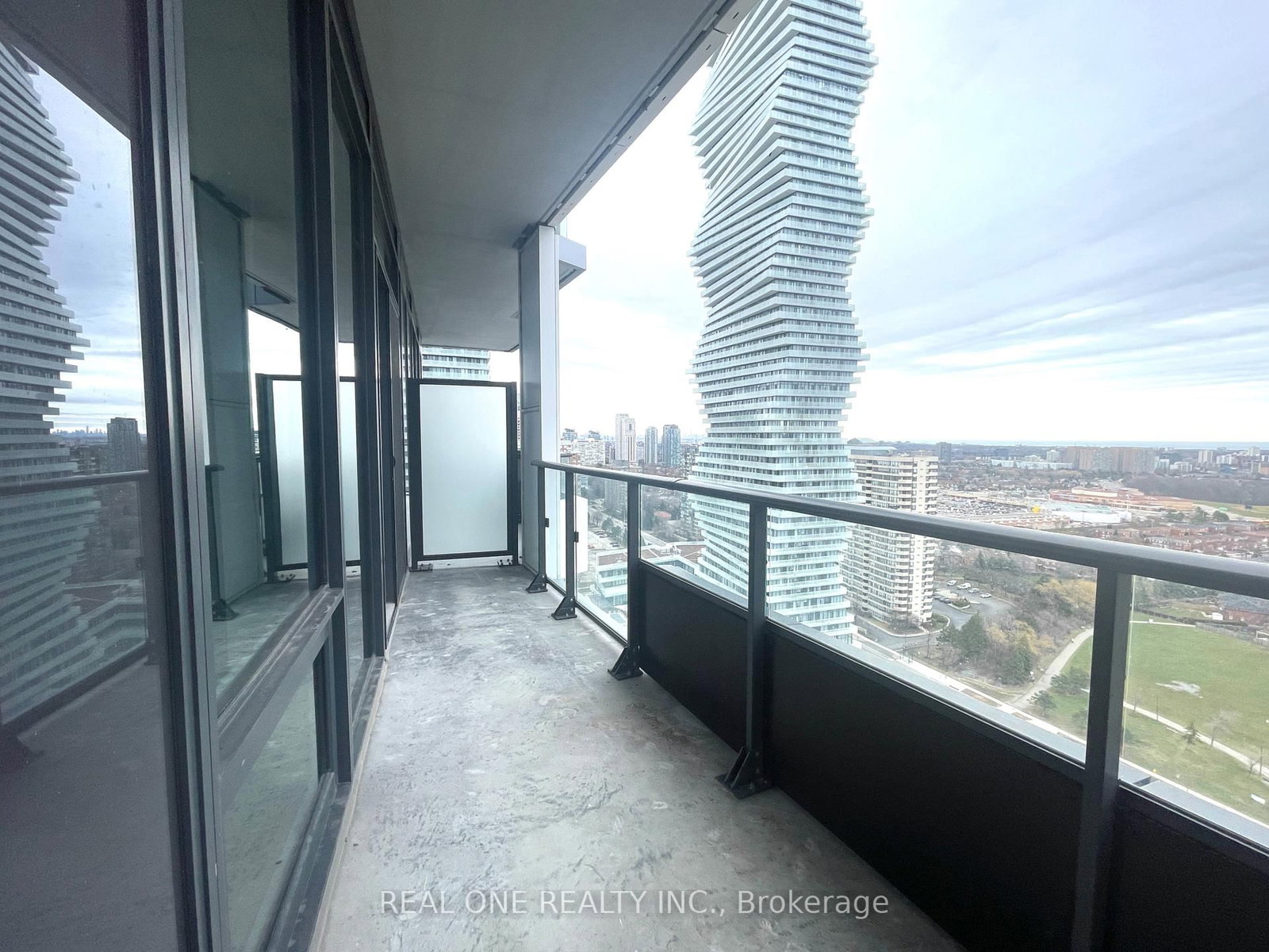 448 Burnhamthorpe Road W, Unit 2109 - Photo 14