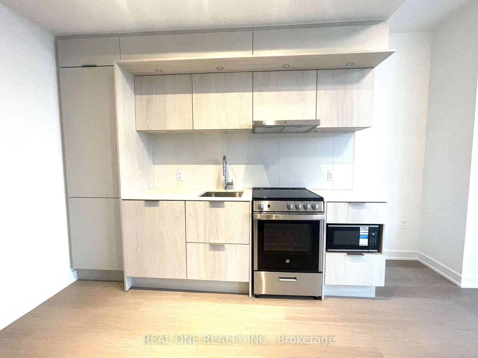 448 Burnhamthorpe Road W, Unit 2109 - Photo 6