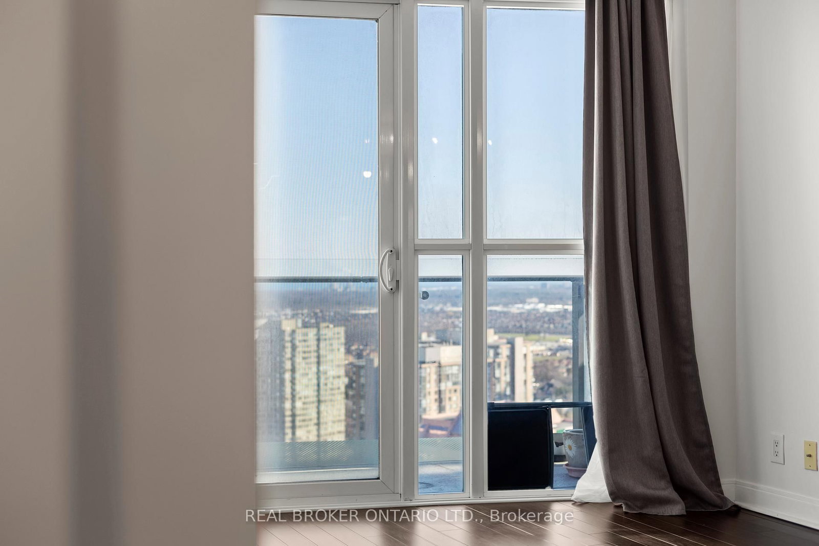 50 Absolute Avenue, Unit 3105 - Photo 12