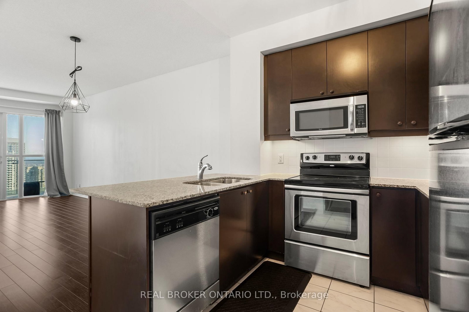 50 Absolute Avenue, Unit 3105 - Photo 17