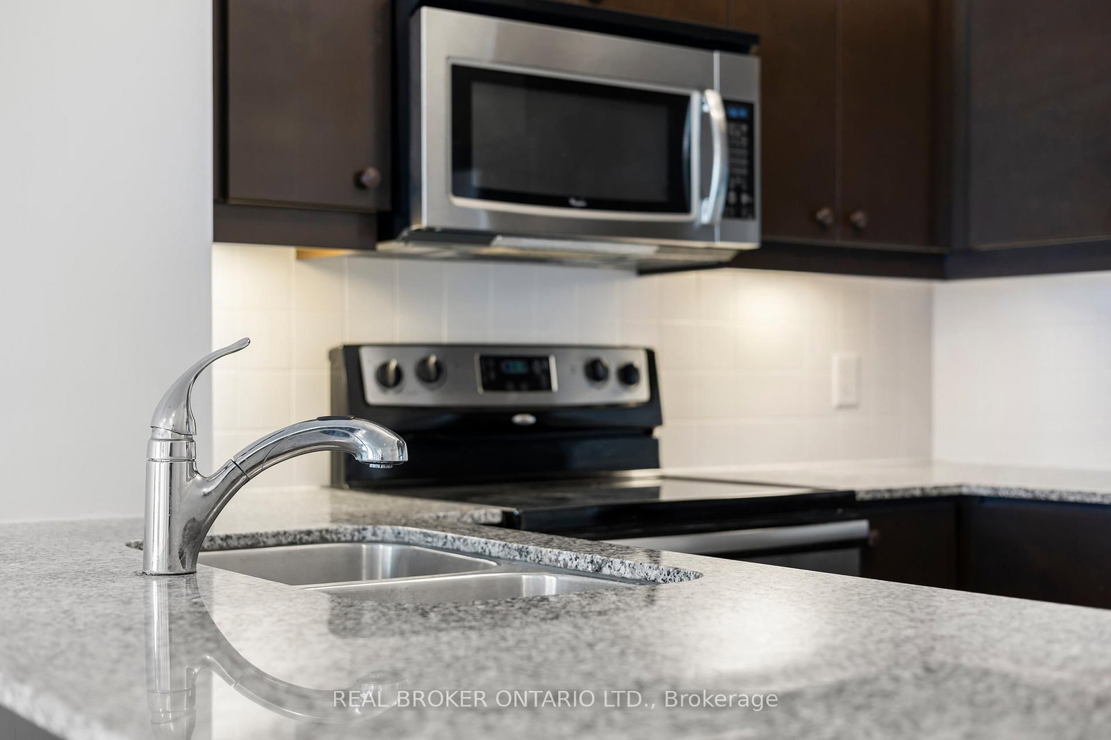 50 Absolute Avenue, Unit 3105 - Photo 20