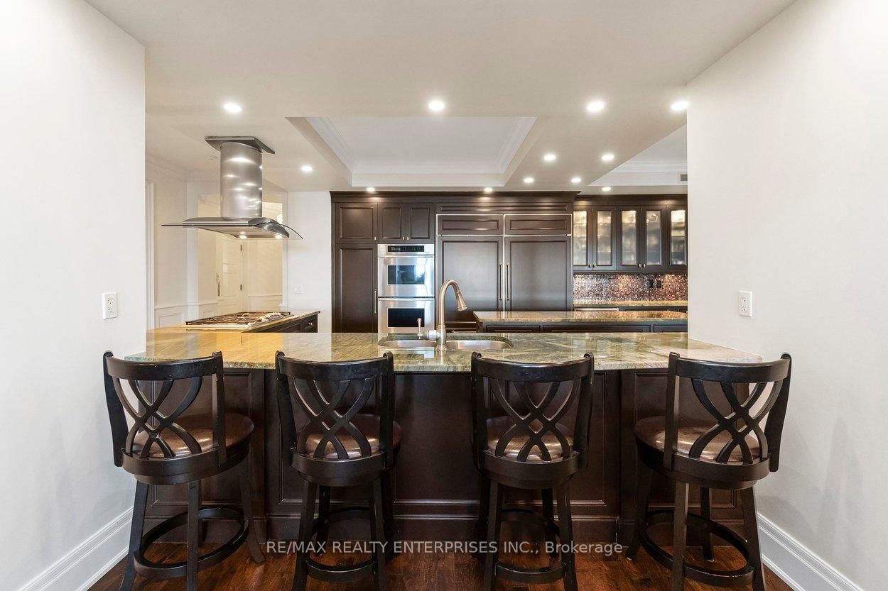 2095 Lake Shore Boulevard W, Unit 416 - Photo 12