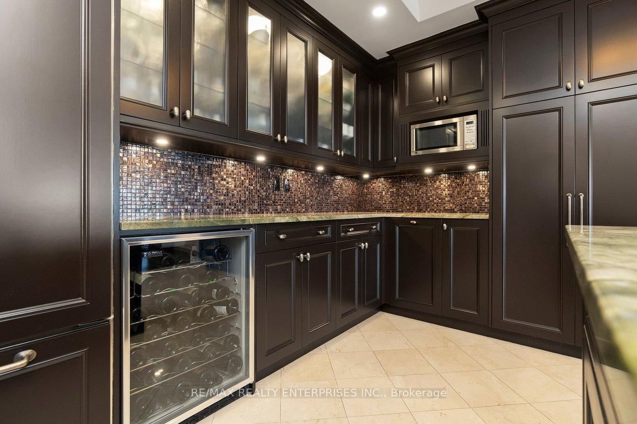 2095 Lake Shore Boulevard W, Unit 416 - Photo 15