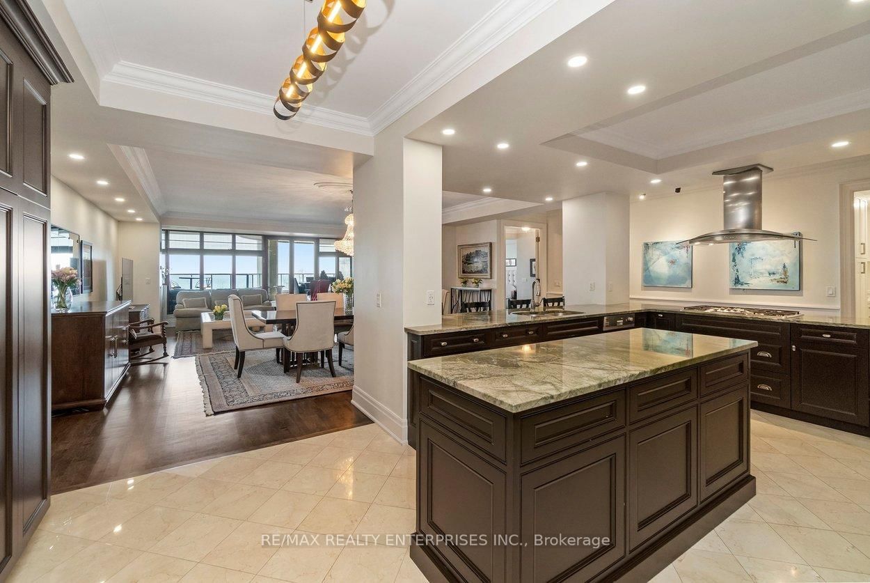 2095 Lake Shore Boulevard W, Unit 416 - Photo 6