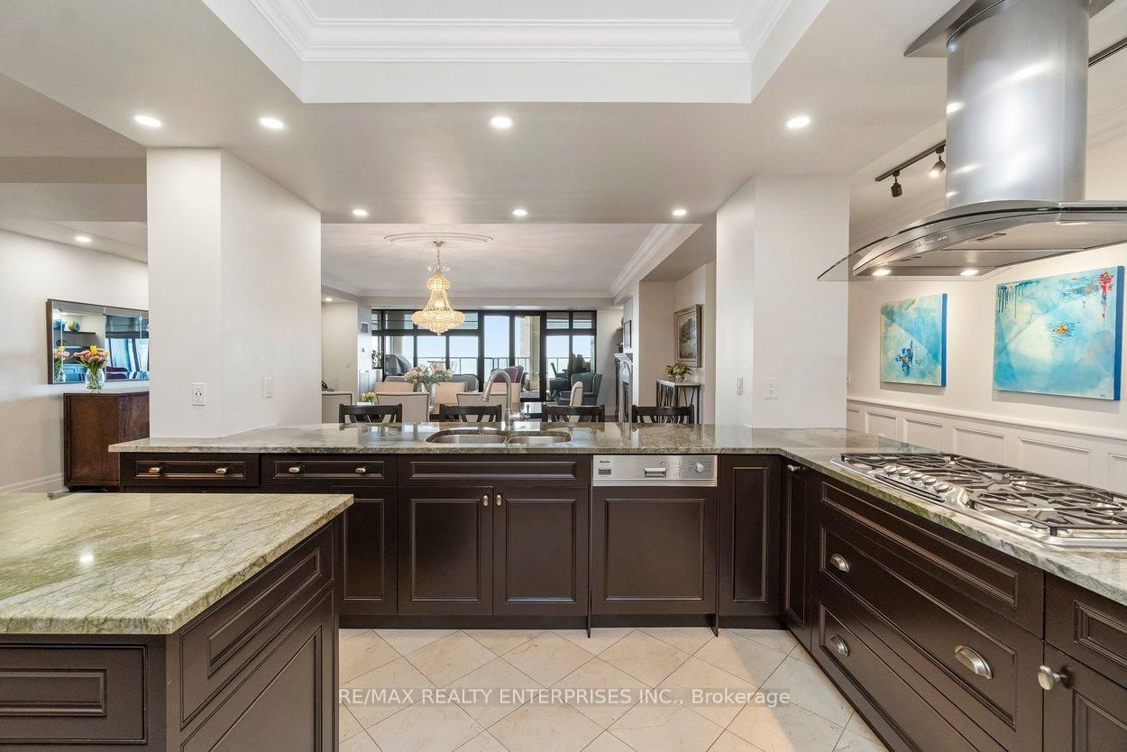 2095 Lake Shore Boulevard W, Unit 416 - Photo 7