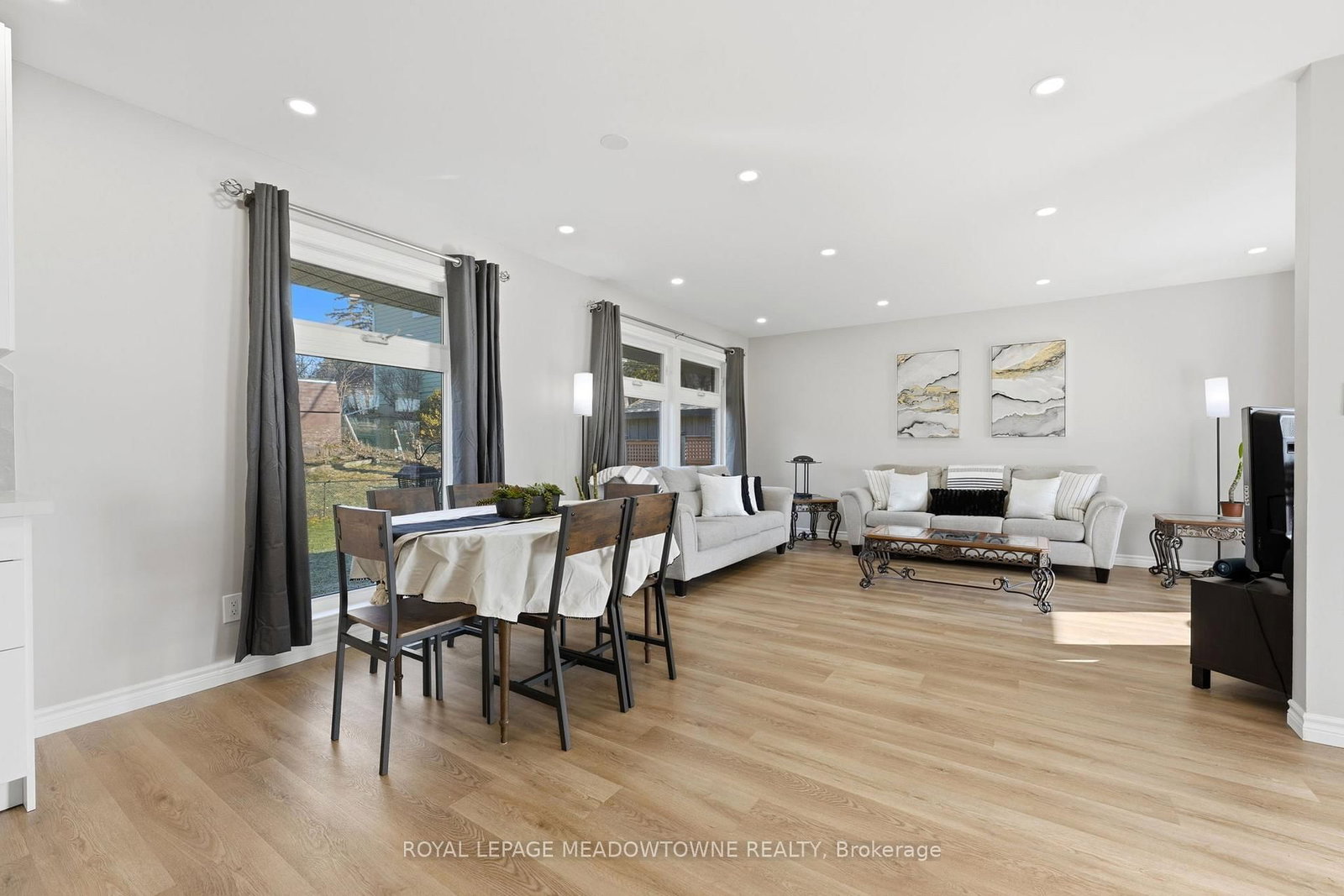 Detached House for sale at 73 Elizabeth Drive, Halton Hills, Ontario, L7J 1B4 - Acton - MLS: W12980990