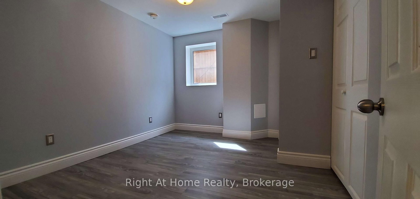 2192 BRIDGE, Oakville 14