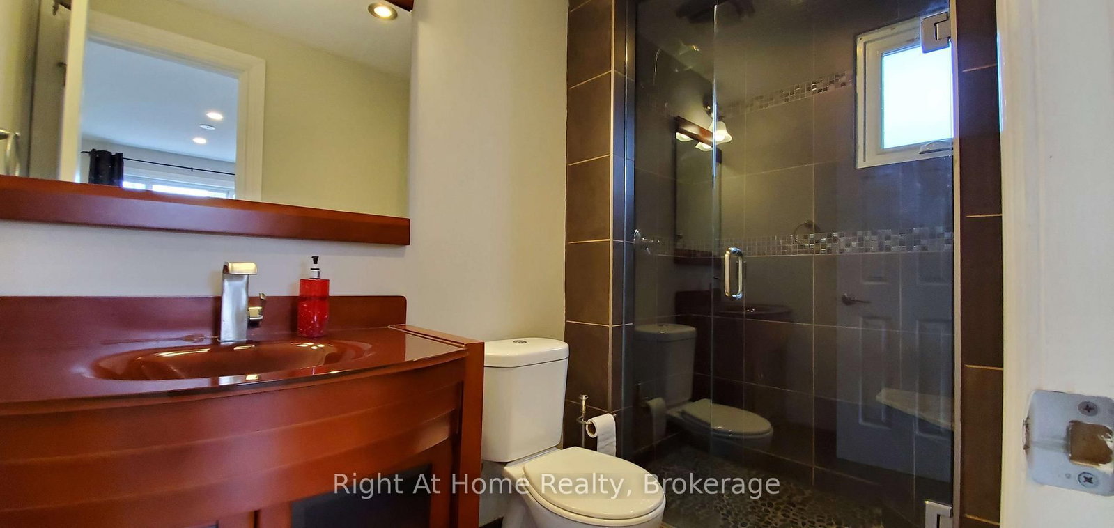 2192 BRIDGE, Oakville 6