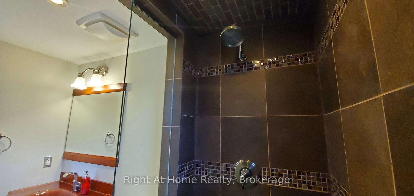 2192 BRIDGE, Oakville 7