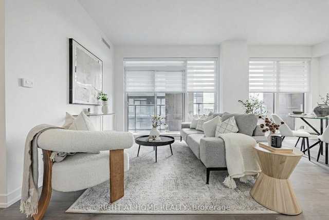 815 - 270 Dufferin Street