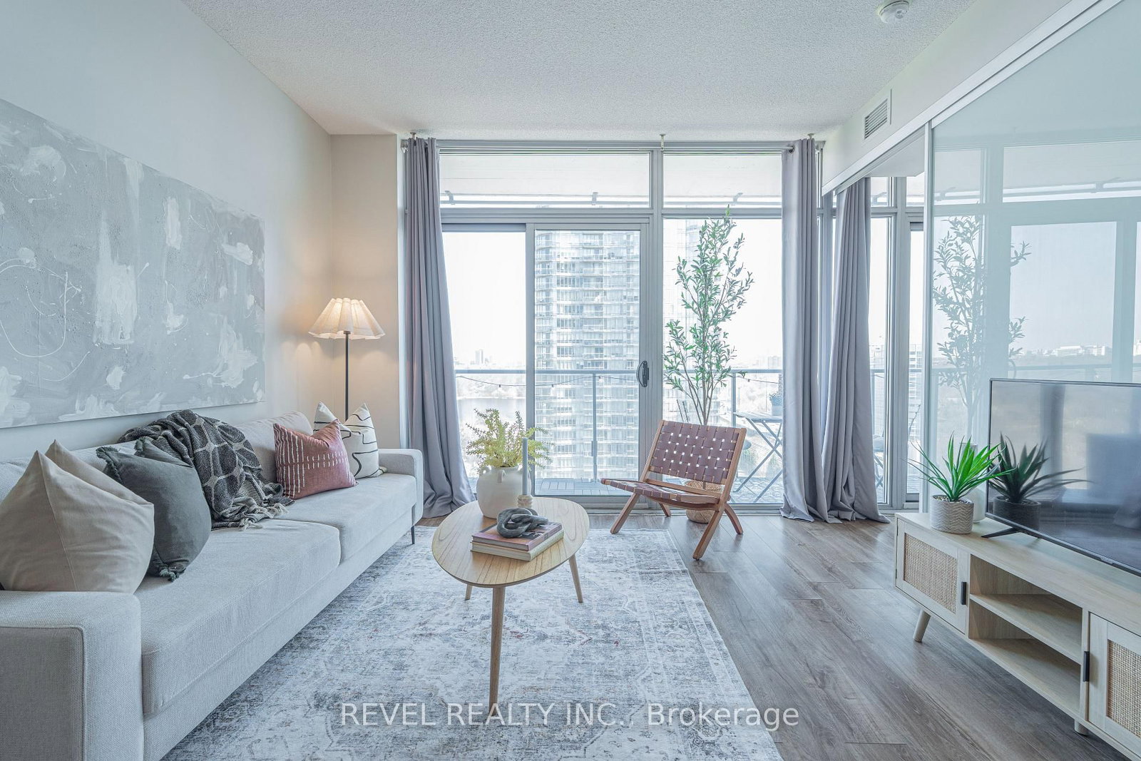 103 The Queensway Avenue, Unit 1616 - Photo 7