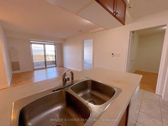 2721 - 3888 Duke Of York Boulevard