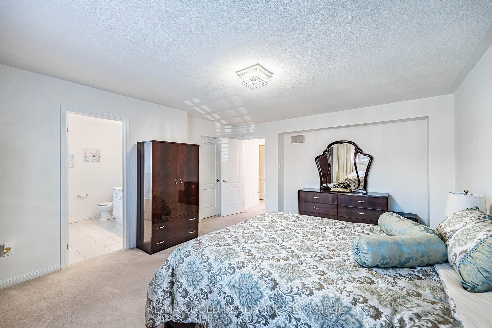 Detached House for sale at 43 Arkwright Drive, Brampton, Ontario, L7A 0V2 - Northwest Brampton - MLS: W12981088