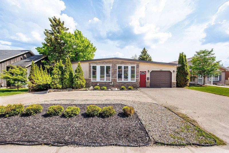 home for sale on 304 Broadway null