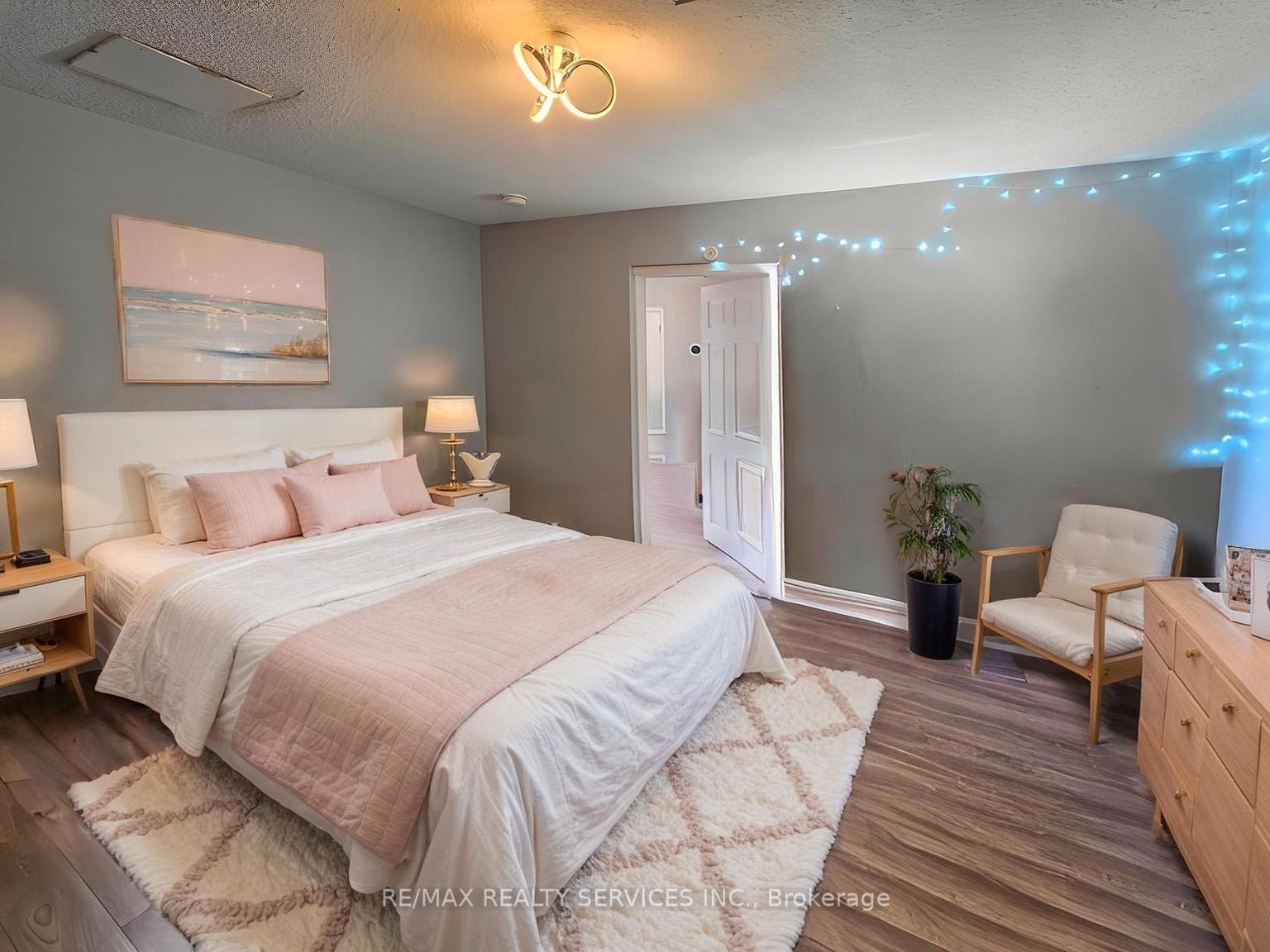 Detached House for sale at 377 Mill Street, Brampton, Ontario, L6Y 3H6 - Brampton South - MLS: W12981296