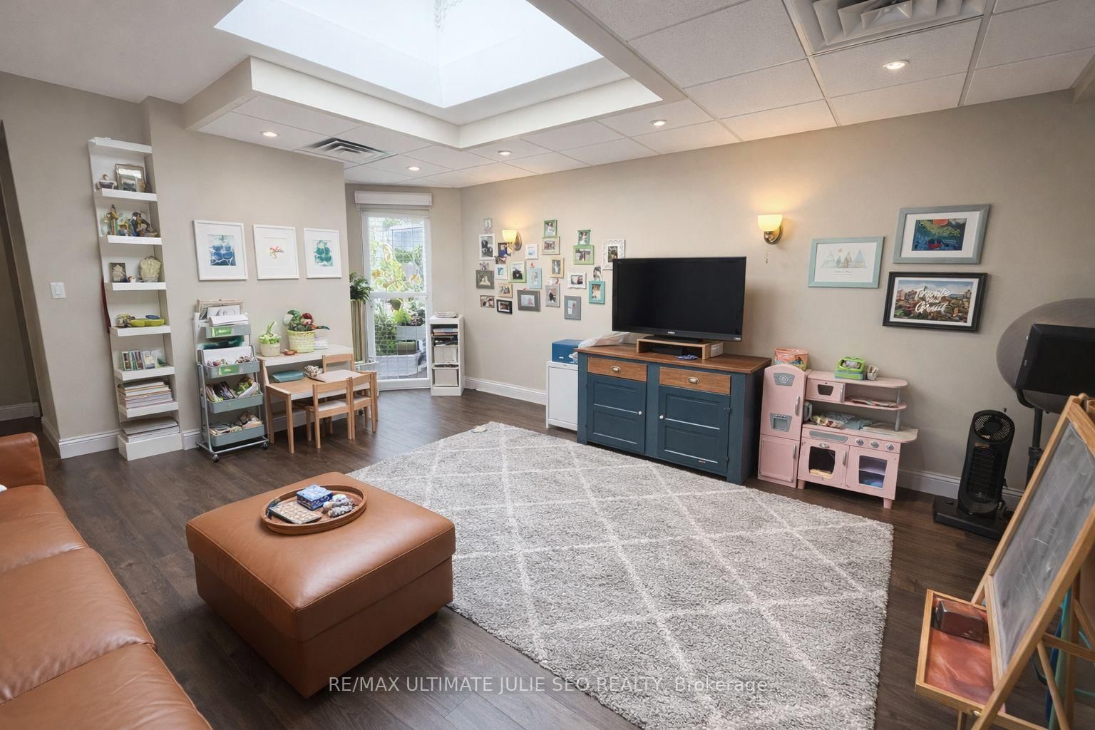 1611 Bloor Street W - Photo 9