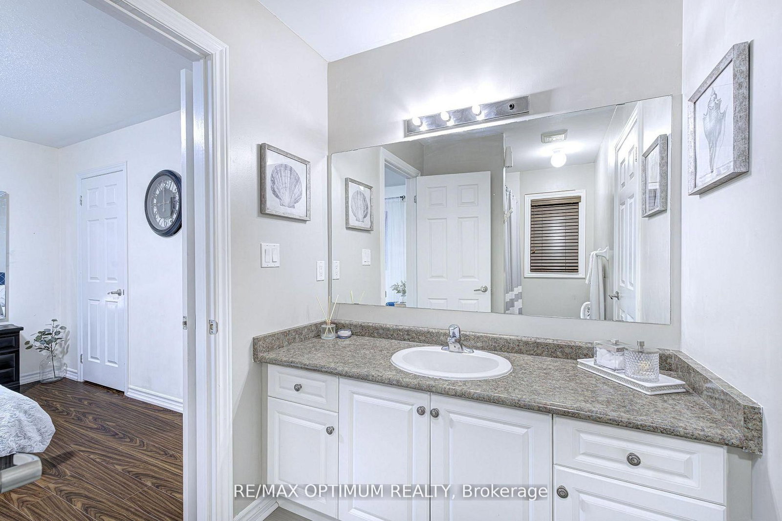 Detached House for sale at 19 Teal Crest Circle, Brampton, Ontario, L6X 2Z6 - Credit Valley - MLS: W12981360