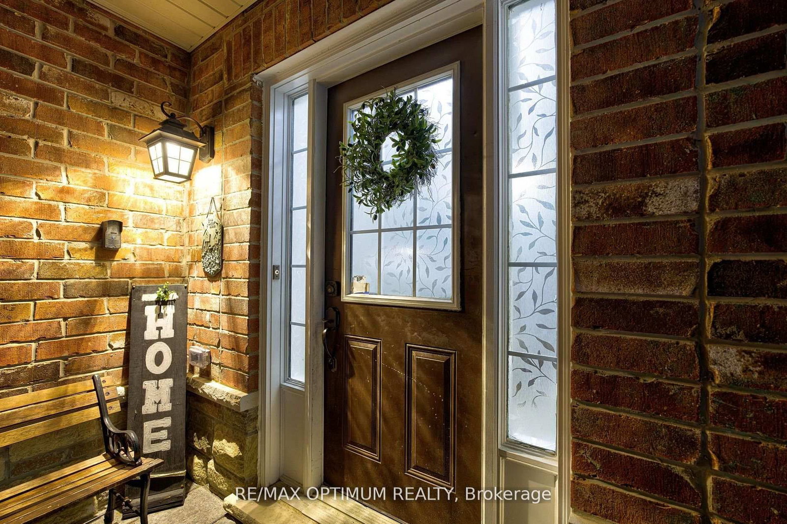 Detached House for sale at 19 Teal Crest Circle, Brampton, Ontario, L6X 2Z6 - Credit Valley - MLS: W12981360