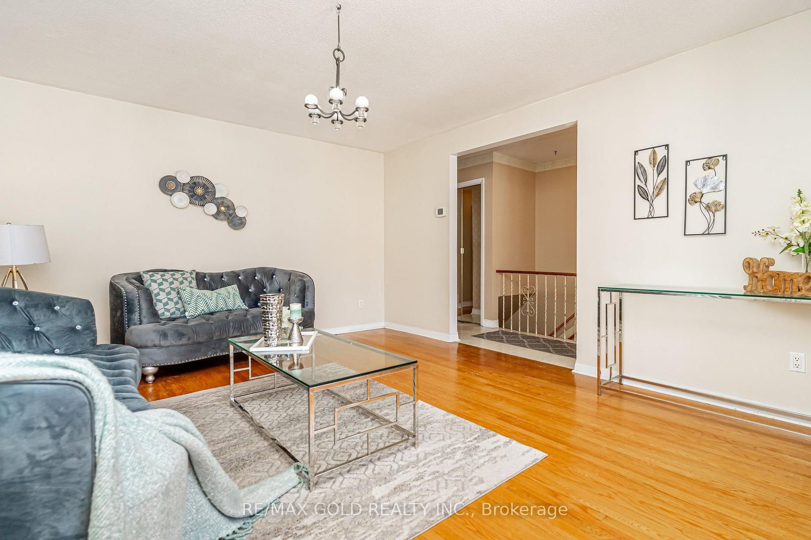 Detached House for sale at 11 Edgebrook Crescent, Brampton, Ontario, L6T 1Y6 - Southgate - MLS: W12981370