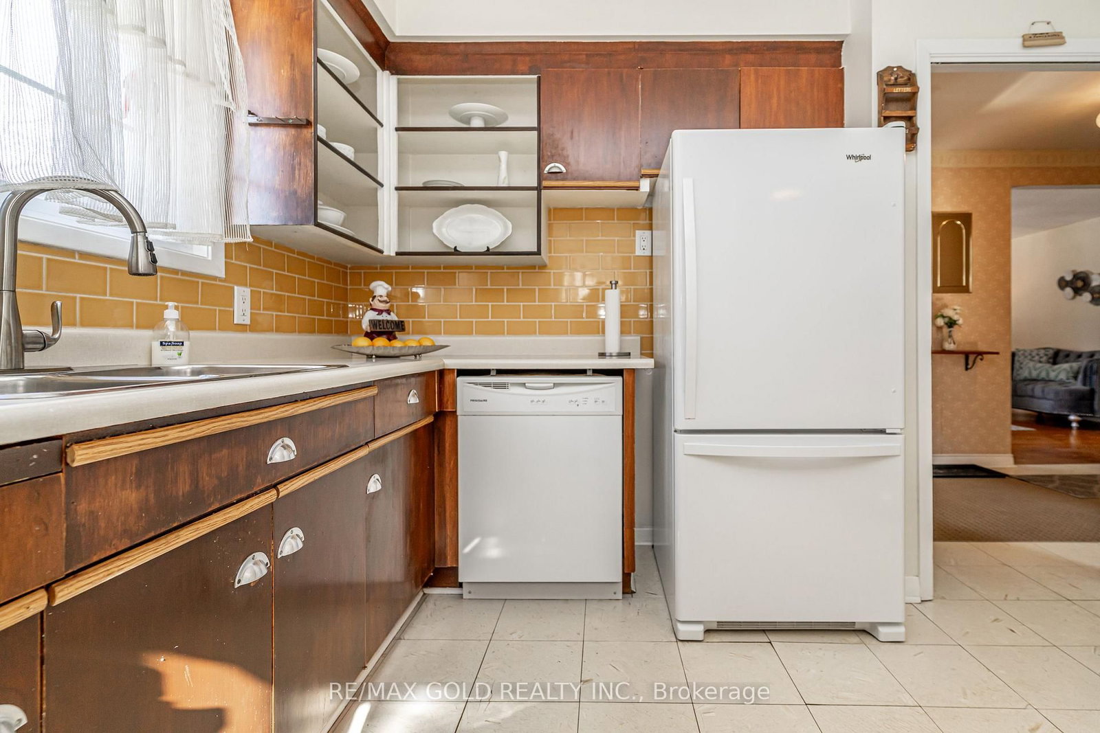 Detached House for sale at 11 Edgebrook Crescent, Brampton, Ontario, L6T 1Y6 - Southgate - MLS: W12981370