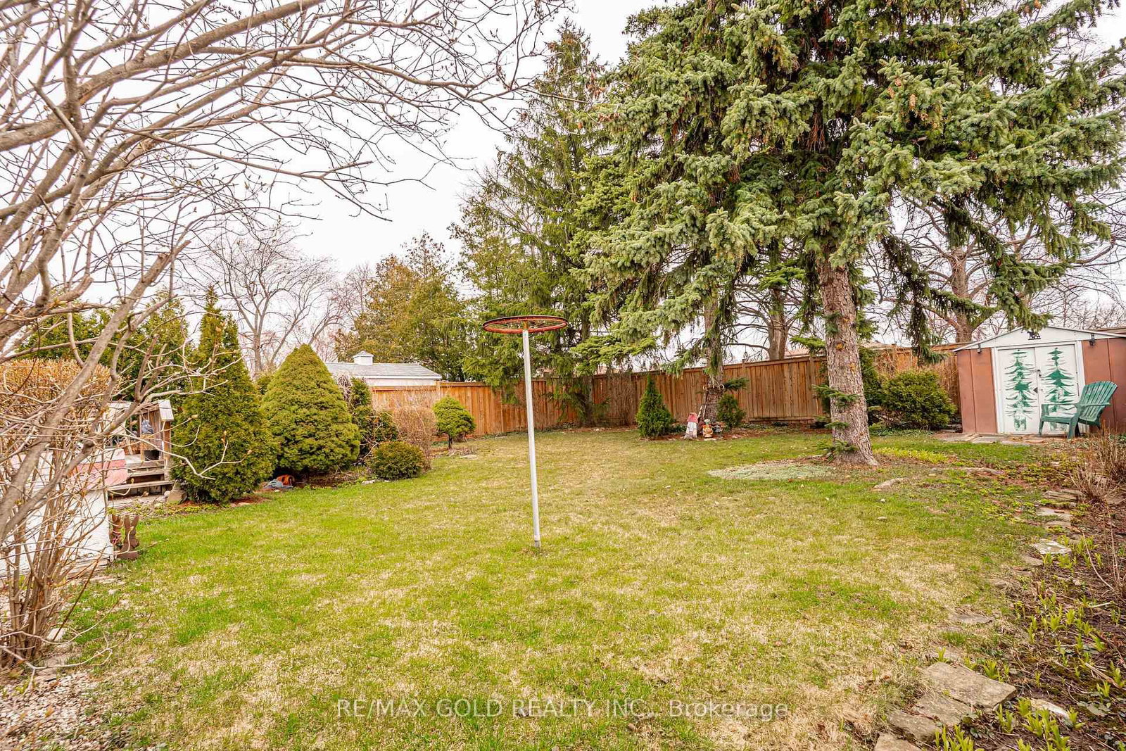 Detached House for sale at 11 Edgebrook Crescent, Brampton, Ontario, L6T 1Y6 - Southgate - MLS: W12981370