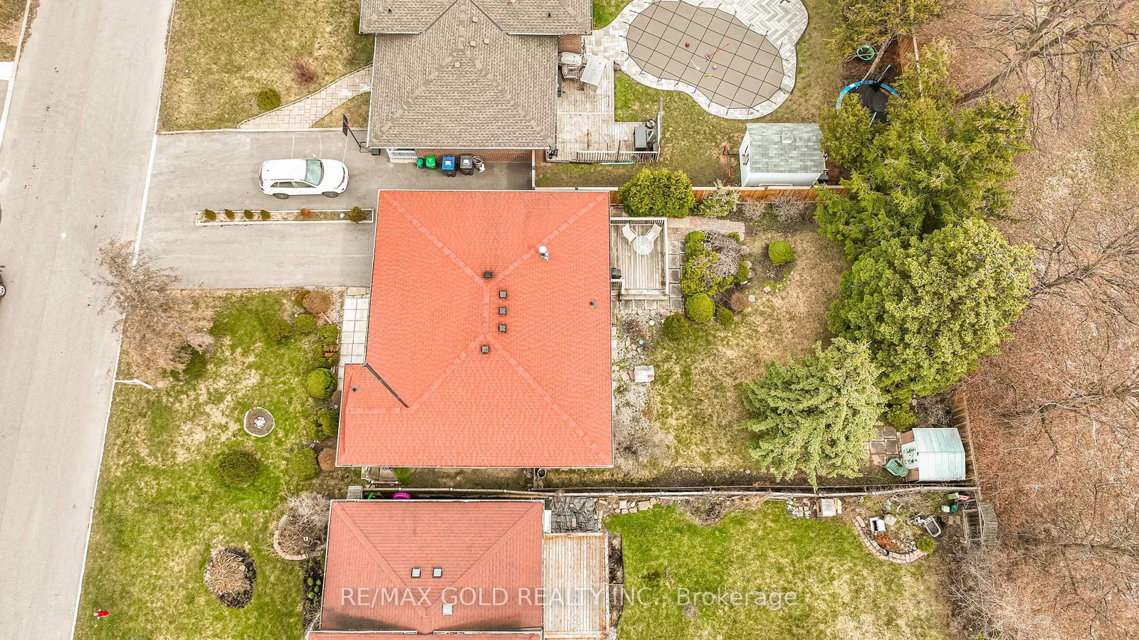 Detached House for sale at 11 Edgebrook Crescent, Brampton, Ontario, L6T 1Y6 - Southgate - MLS: W12981370