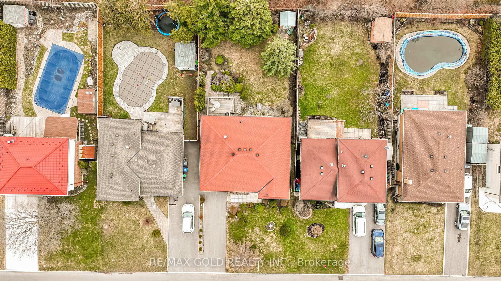 Detached House for sale at 11 Edgebrook Crescent, Brampton, Ontario, L6T 1Y6 - Southgate - MLS: W12981370