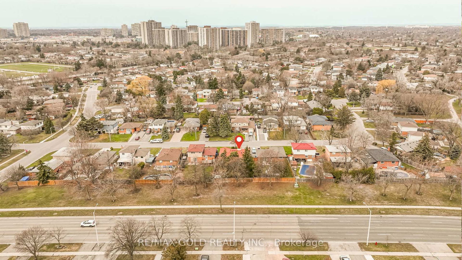 Detached House for sale at 11 Edgebrook Crescent, Brampton, Ontario, L6T 1Y6 - Southgate - MLS: W12981370