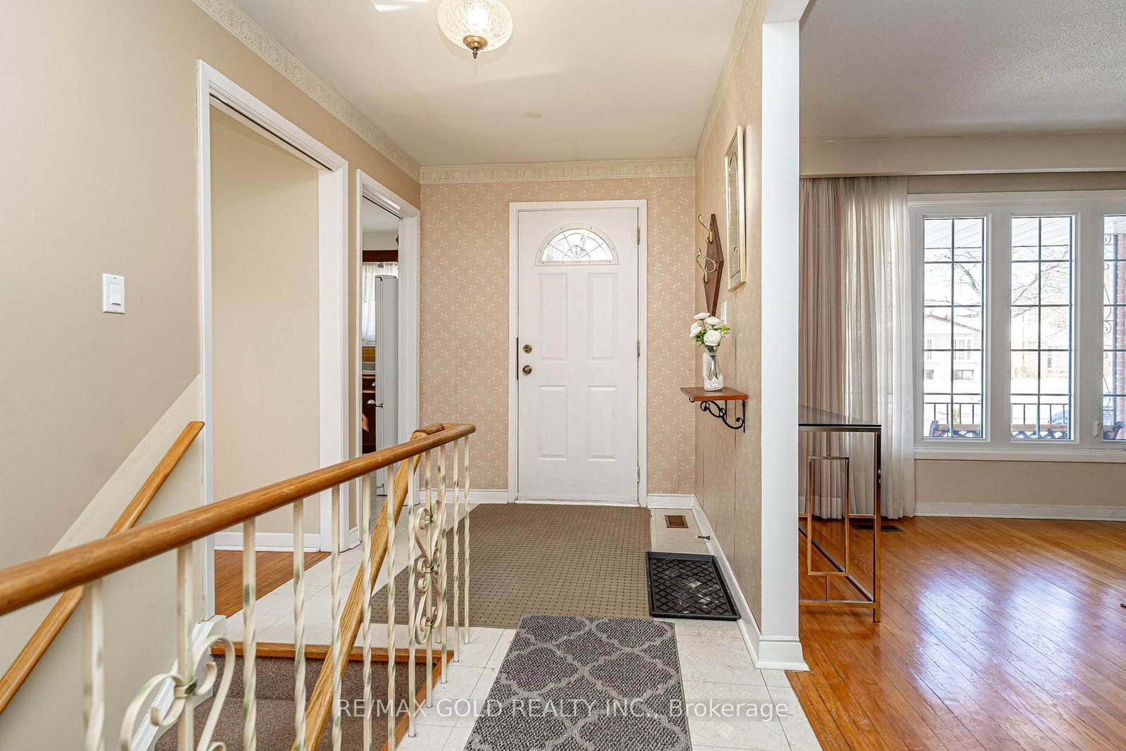 Detached House for sale at 11 Edgebrook Crescent, Brampton, Ontario, L6T 1Y6 - Southgate - MLS: W12981370