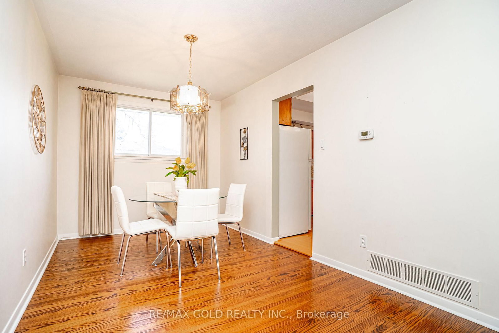 Detached House for sale at 34 Deerfield Crescent, Brampton, Ontario, L6T 1K7 - Southgate - MLS: W12981394