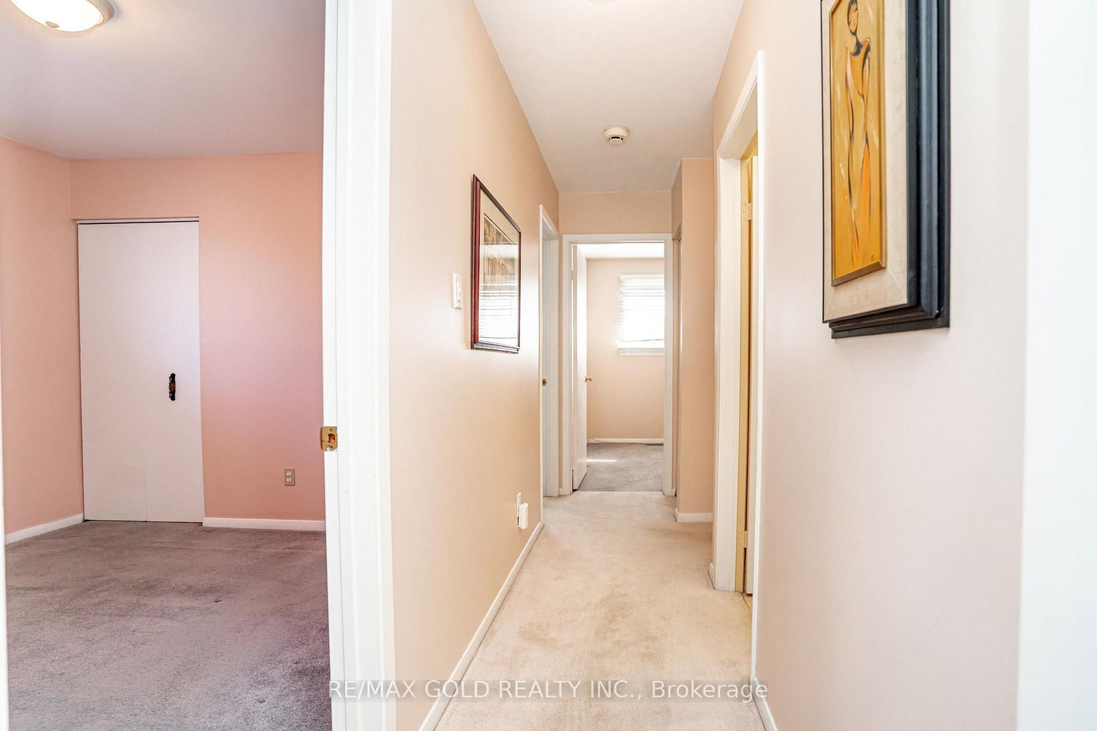 Detached House for sale at 34 Deerfield Crescent, Brampton, Ontario, L6T 1K7 - Southgate - MLS: W12981394