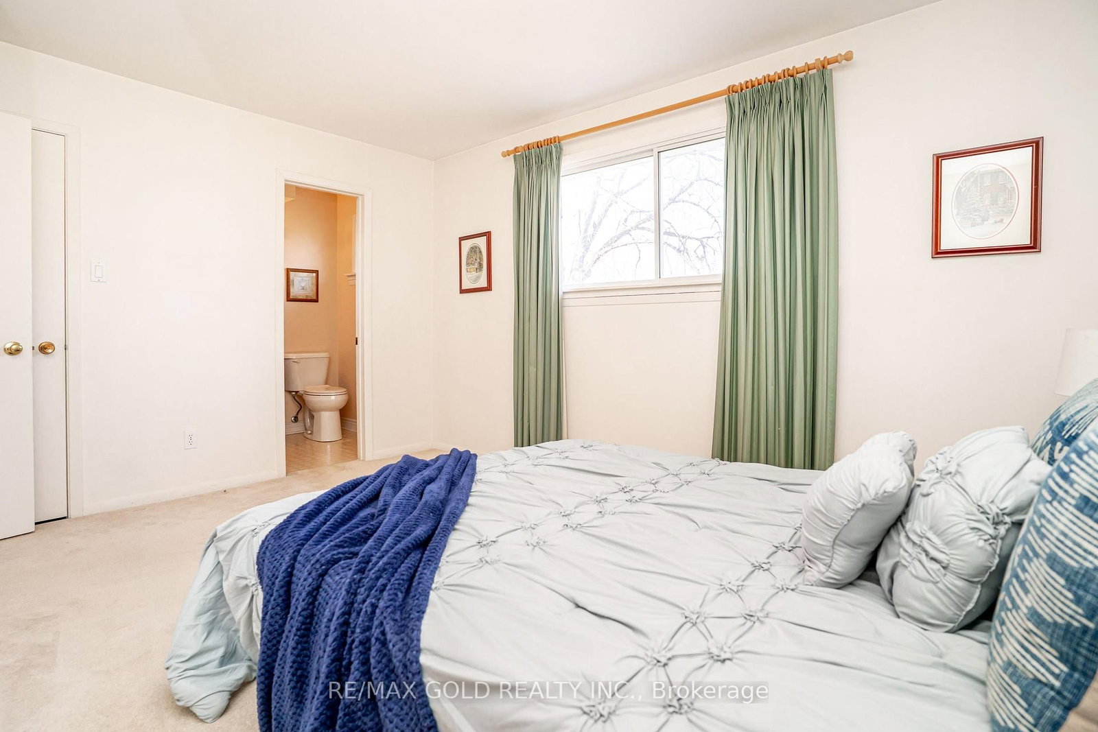 Detached House for sale at 34 Deerfield Crescent, Brampton, Ontario, L6T 1K7 - Southgate - MLS: W12981394