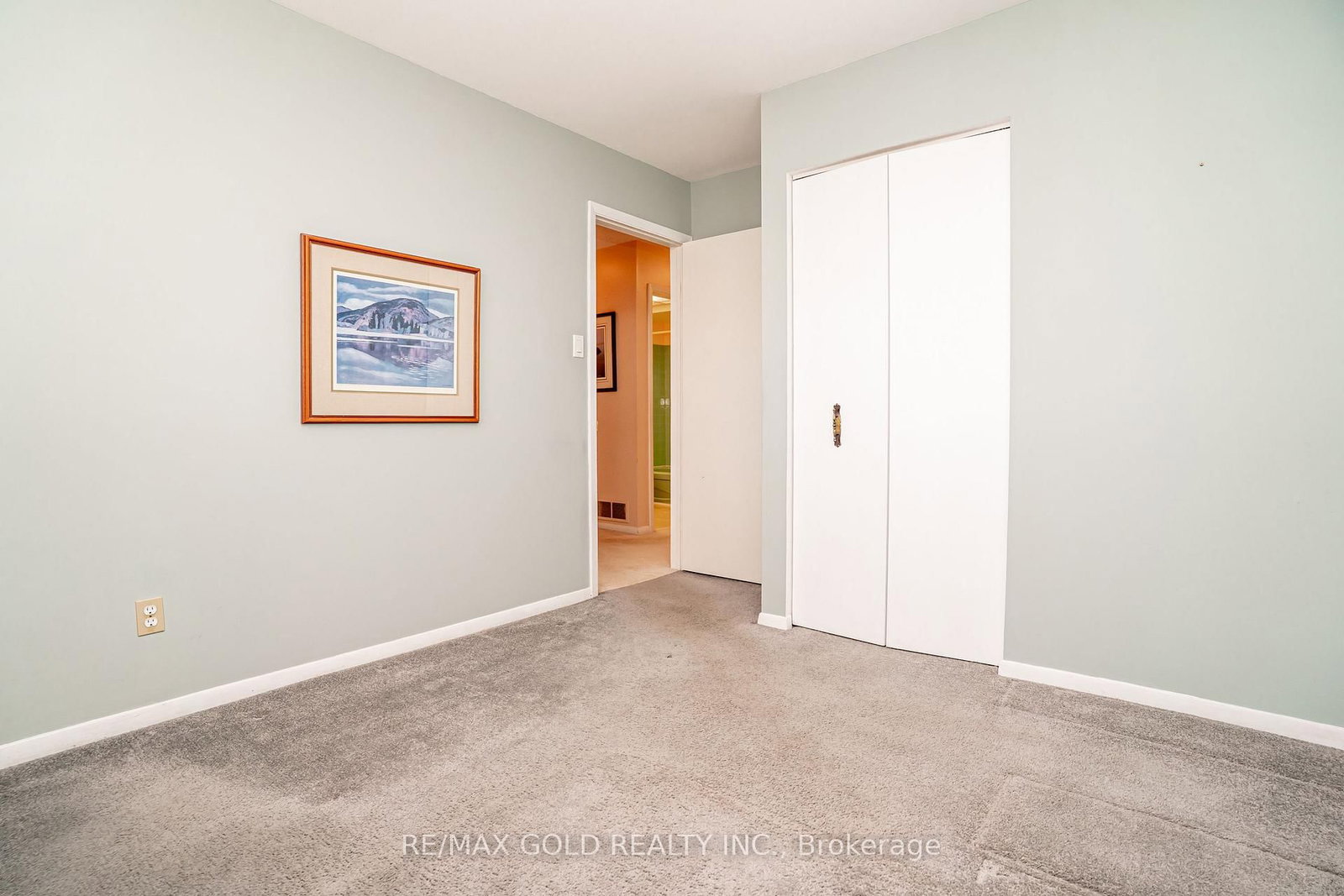 Detached House for sale at 34 Deerfield Crescent, Brampton, Ontario, L6T 1K7 - Southgate - MLS: W12981394