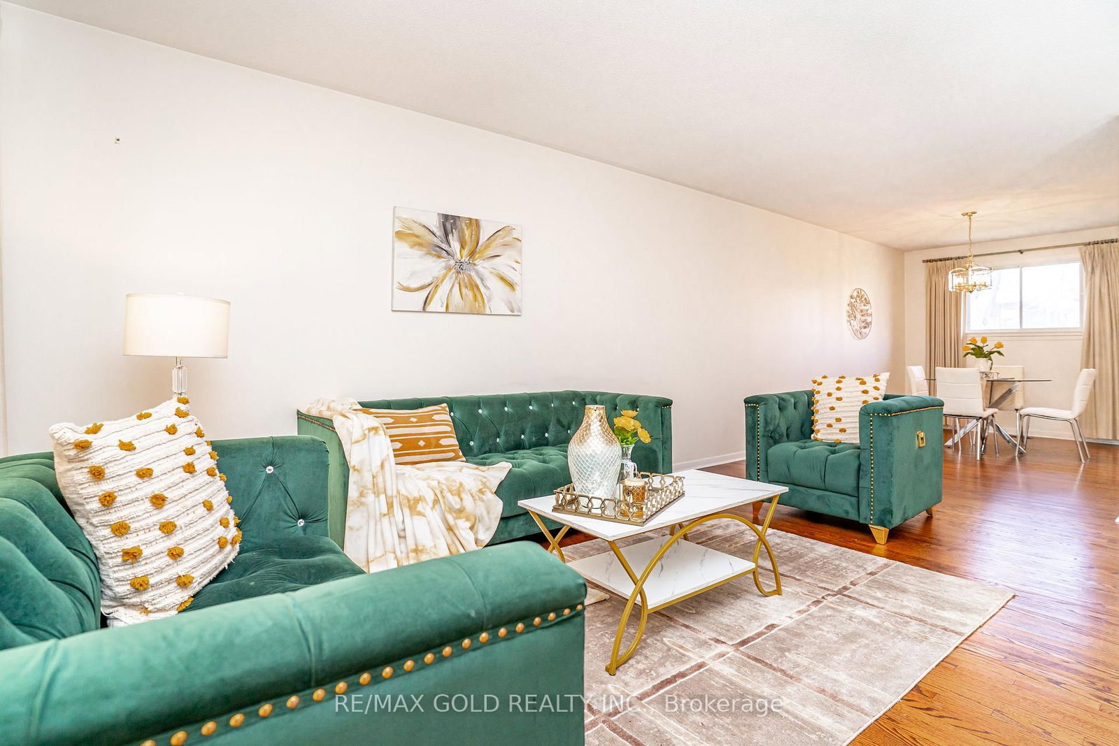 Detached House for sale at 34 Deerfield Crescent, Brampton, Ontario, L6T 1K7 - Southgate - MLS: W12981394