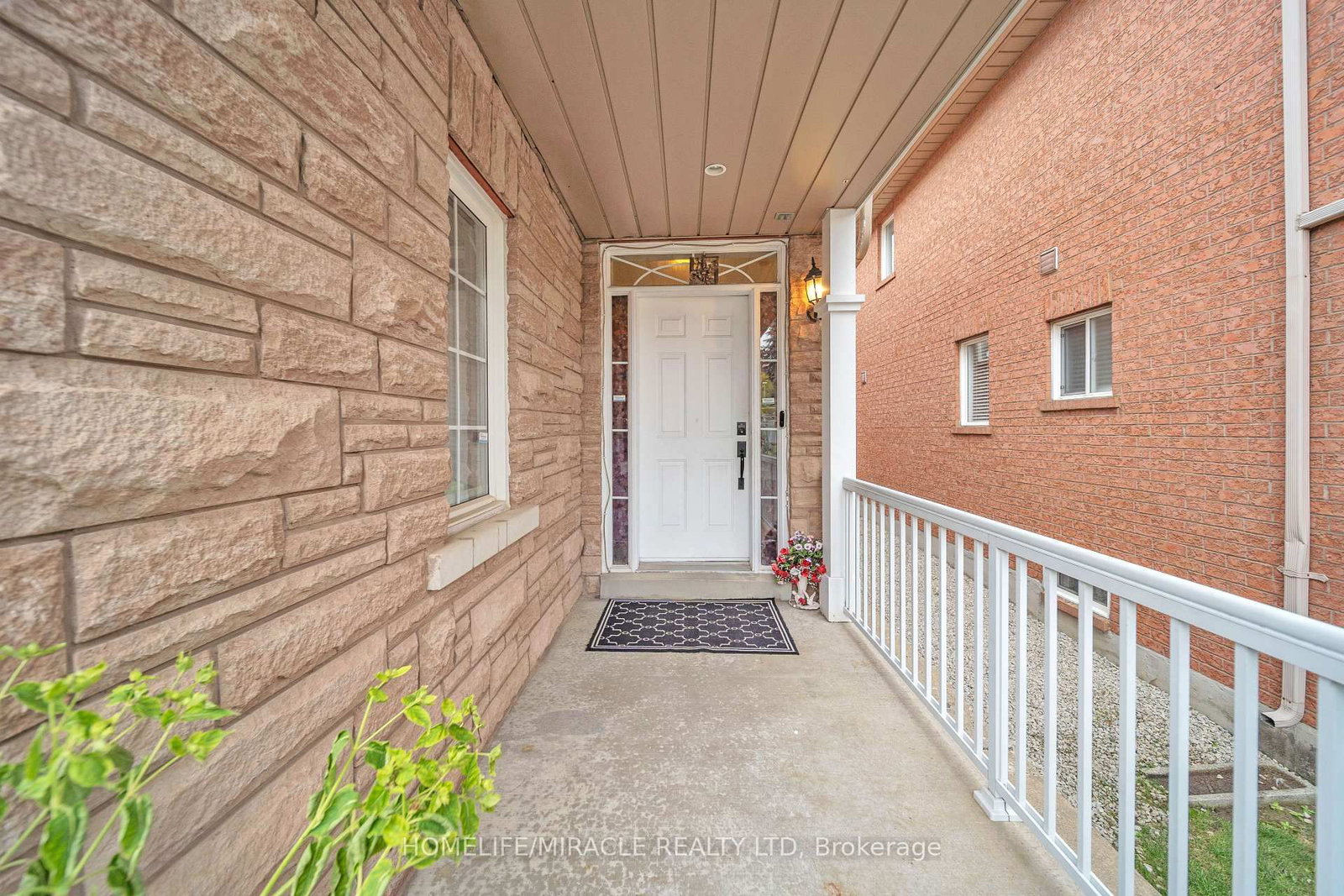 Detached House for sale at 19 Culture Crescent, Brampton, Ontario, L6X 4V4 - Fletcher's Creek Village - MLS: W12981404