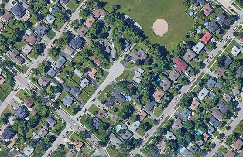 114 Ringwood Rd, Oakville, L6H 1K2 | Image 2