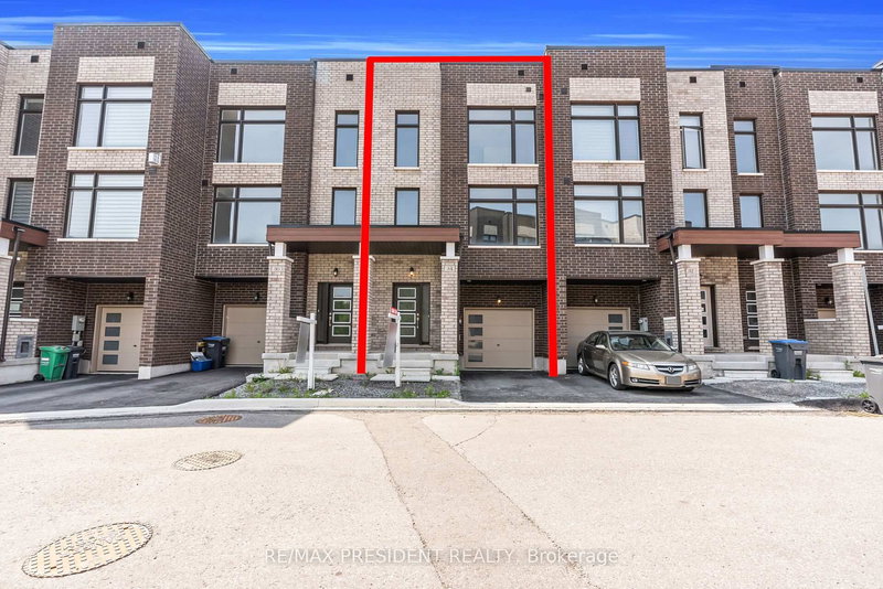 34 Queenpost Dr E, Brampton, L6Y 6L2 | Image 2