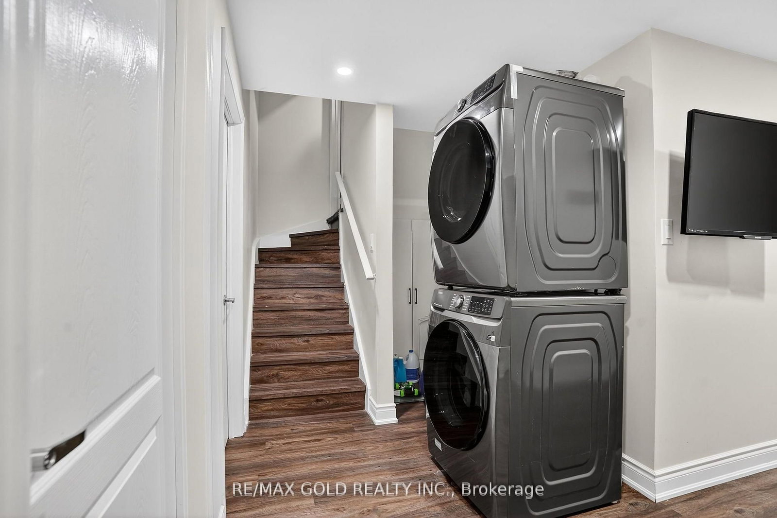 Detached House for sale at 25 Spencer Drive, Brampton, Ontario, L7A 2A2 - Fletcher's Meadow - MLS: W12981636