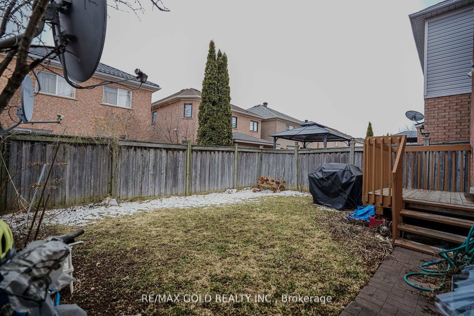 Detached House for sale at 25 Spencer Drive, Brampton, Ontario, L7A 2A2 - Fletcher's Meadow - MLS: W12981636