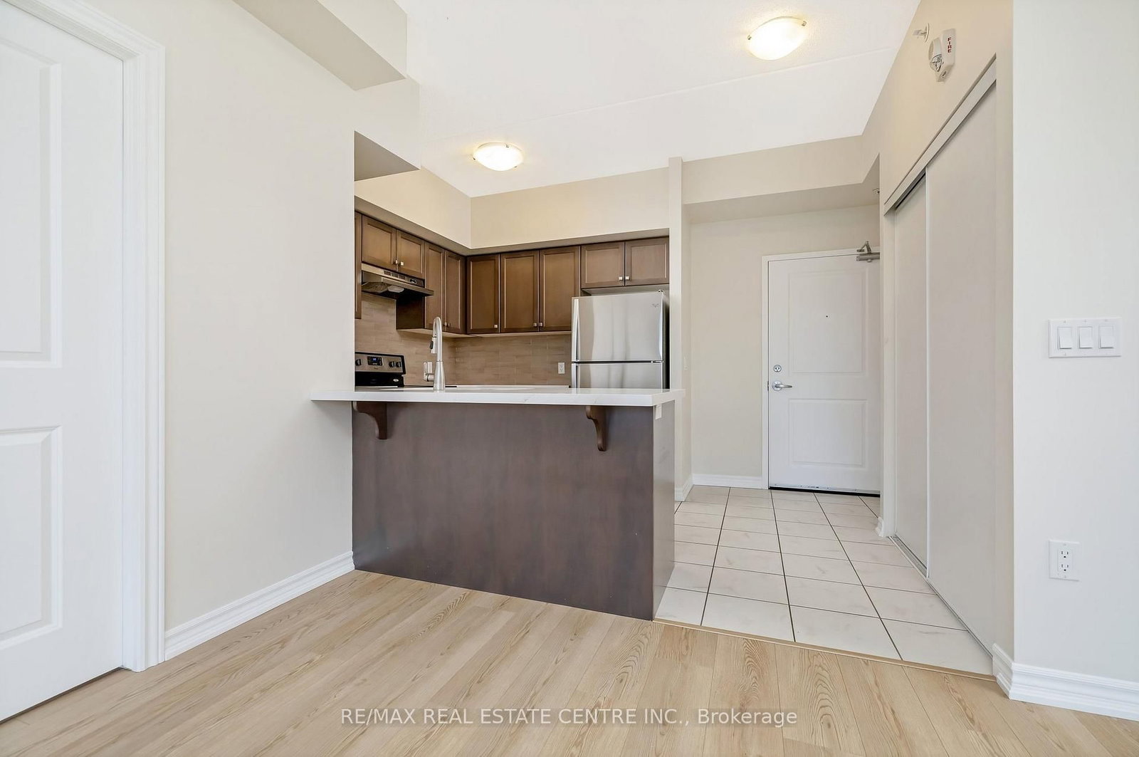 Condo for sale at 408-650 Sauve Street, Milton, Ontario, L9T 9A8 - Beaty - MLS: W12981684