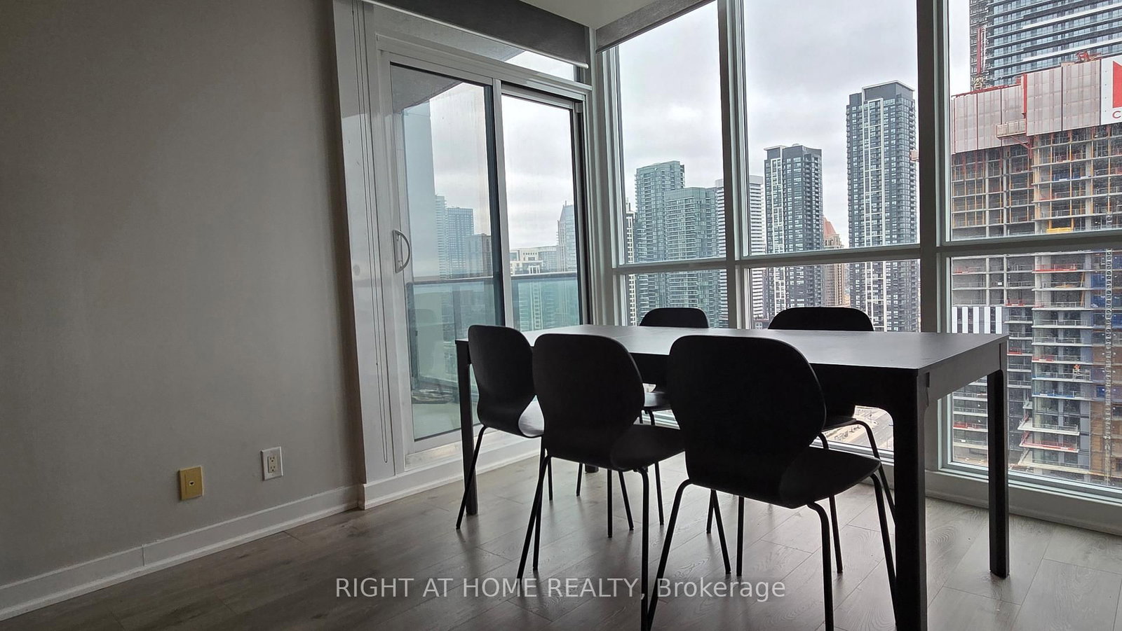 3985 Grand Park Drive, Unit 2101 - Photo 4