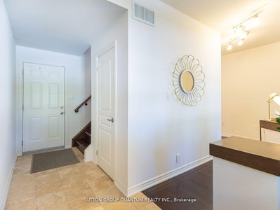 50 Rosewood Avenue • Mississauga, ON photo 8