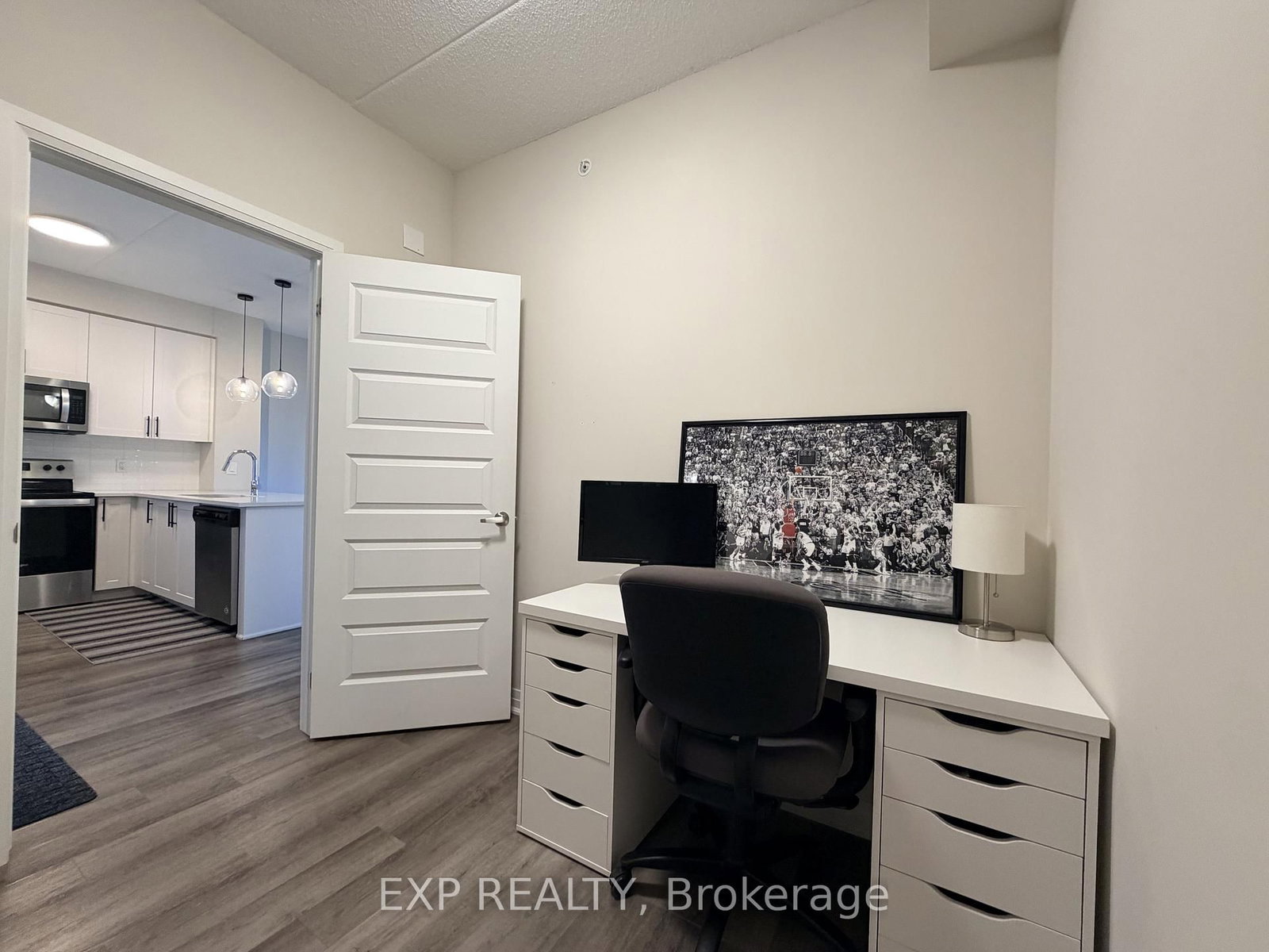 610 Farmstead Drive, Unit 513 - Photo 13