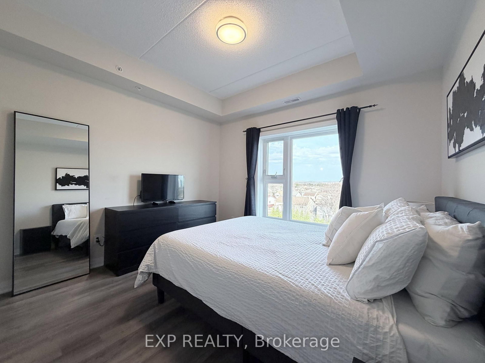 610 Farmstead Drive, Unit 513 - Photo 8