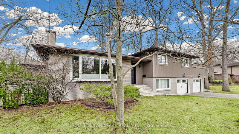 1549 Elite Rd, Mississauga, L5J 3B3 | Image 2