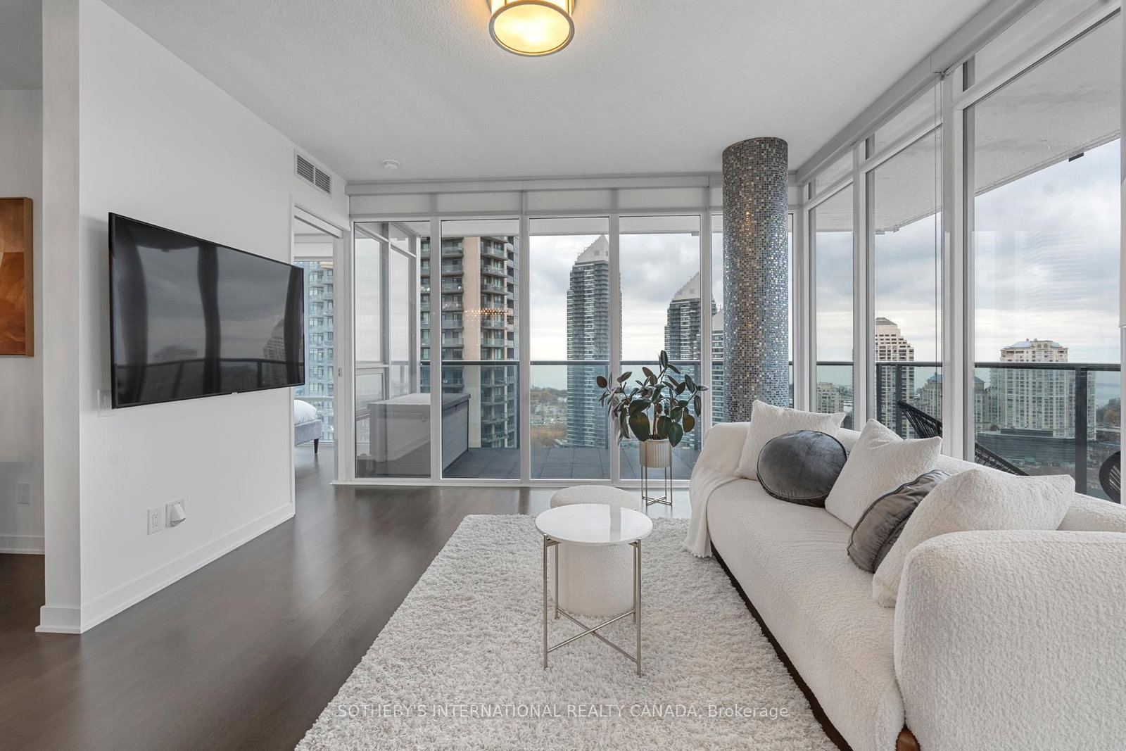 88 Park Lawn Road, Unit 2605 - Photo 11