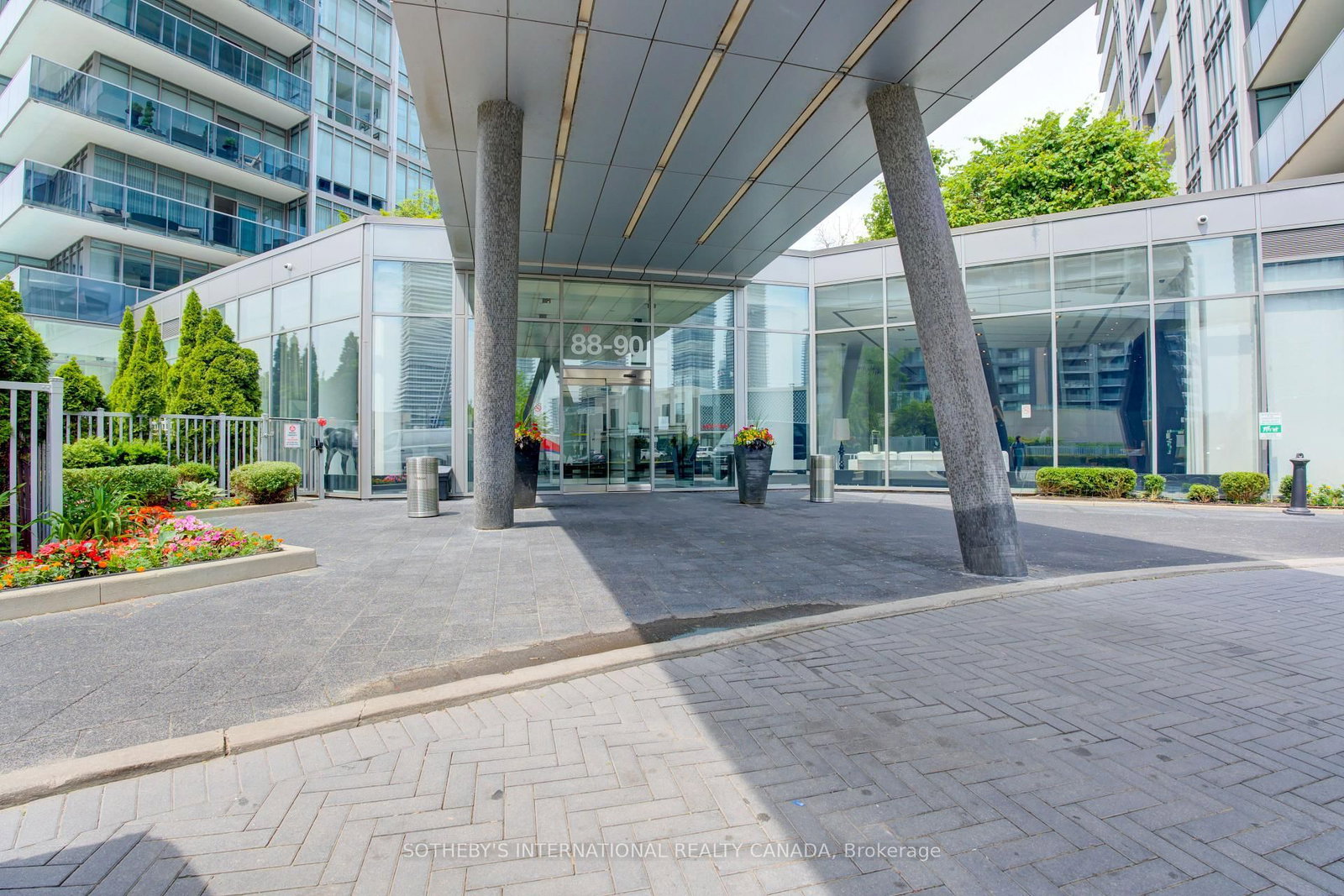 88 Park Lawn Road, Unit 2605 - Photo 2