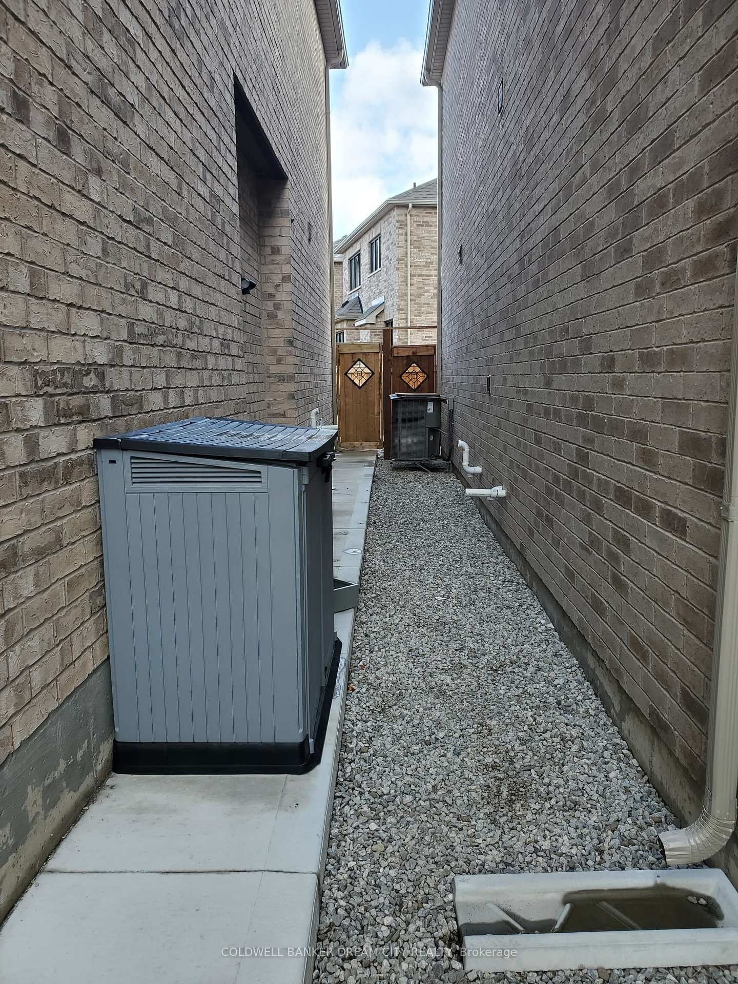 Detached House for lease at (BSMT)-1488 Kitchen Court, Milton, Ontario, L9E 1Y8 - Walker - MLS: W12981790